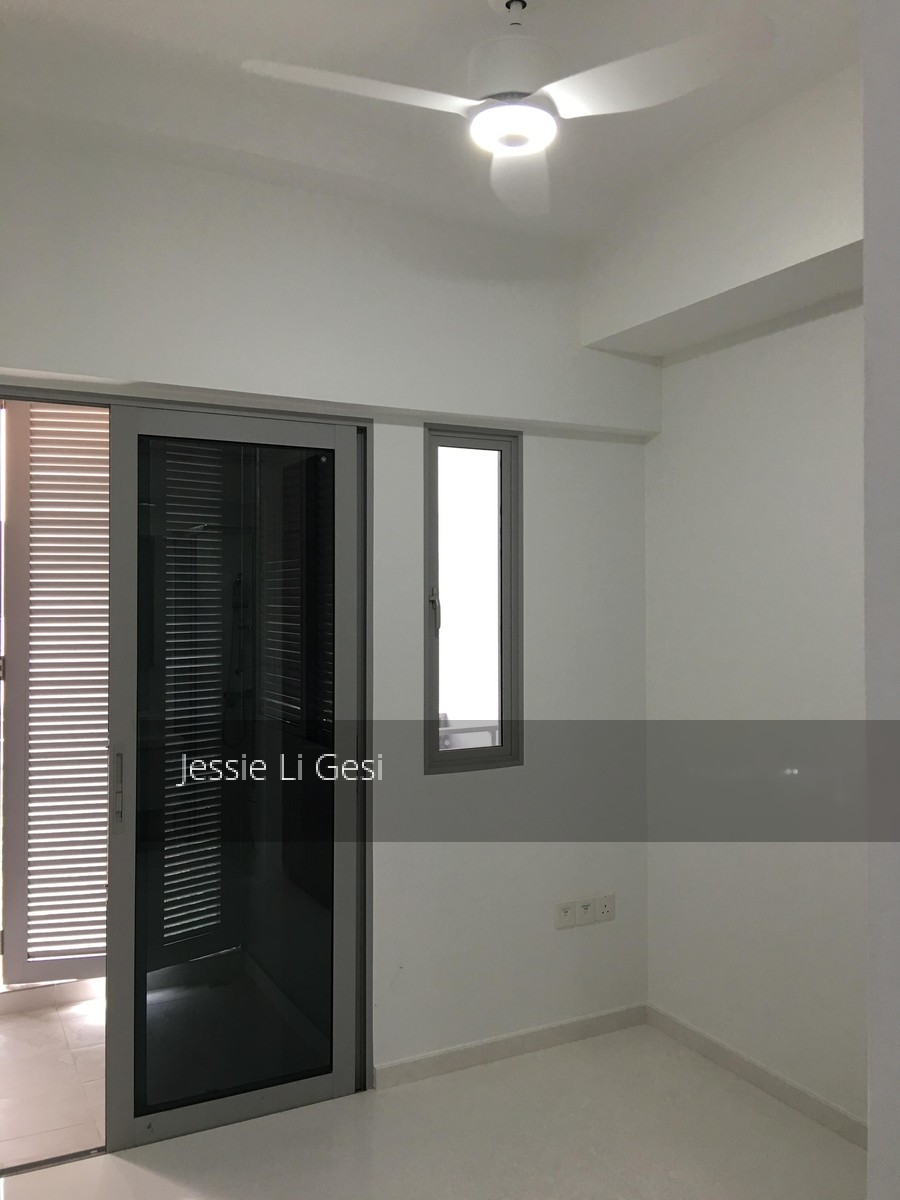 # 1 Loft (D14), Apartment #122860102